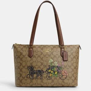 NWT COACH Gallery Tote Bag in Signature Canvas with Floral Horse and Carriage